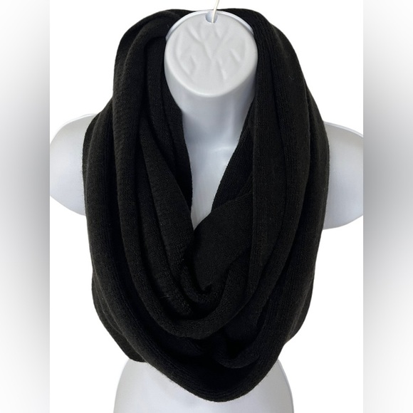 🖤 NWT Calvin Klein Infinity Scarf - Black - Picture 4 of 9
